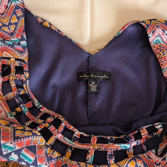 Multicolor Chevron Pattern Dress - Picture 3 of 4